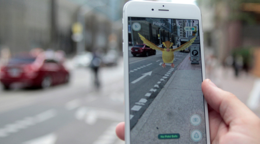 Pokémon stop! Driver immersed in game craze rams police car in Baltimore