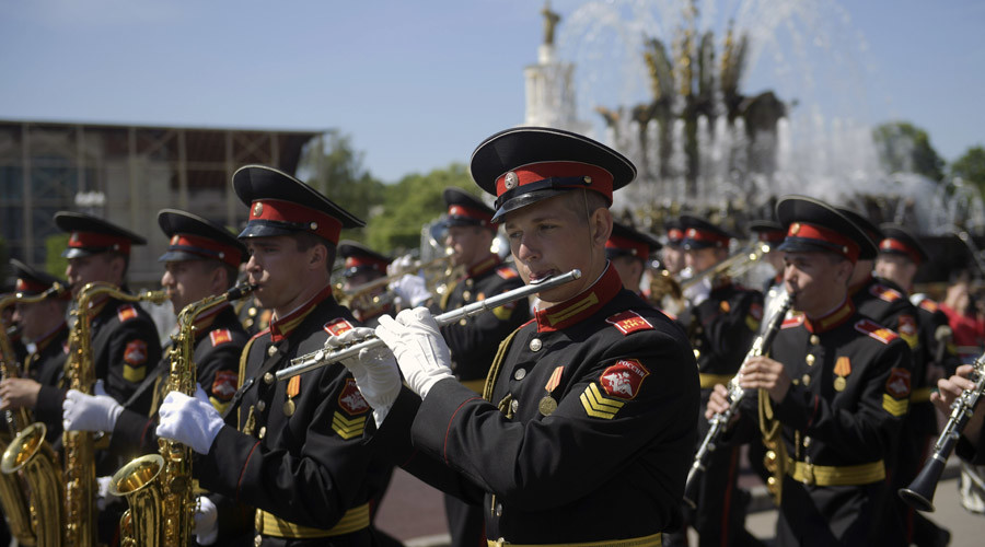 Senators draft bill introducing prison sentences for insulting Russian national anthem