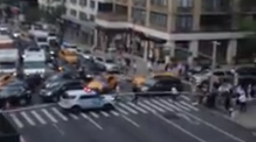 Suspicious package at Israeli consulate in Manhattan triggers lockdown, bomb squad response
