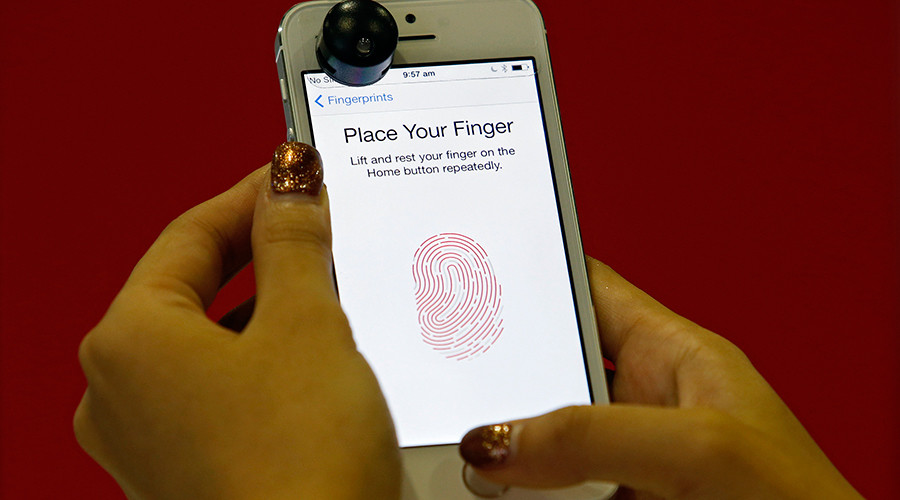 Police want US lab to 3D-print murder victim’s fingers to crack phone