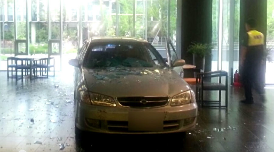 MapleStory madness: Gamer 'addict' smashes car into Nexon HQ over 'ruined life'