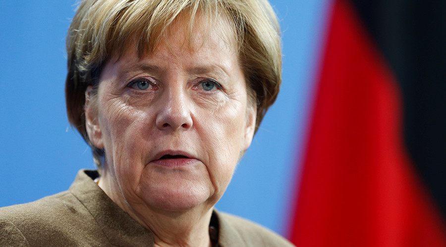 Majority of Germans don’t believe Merkel will handle refugee crisis - poll