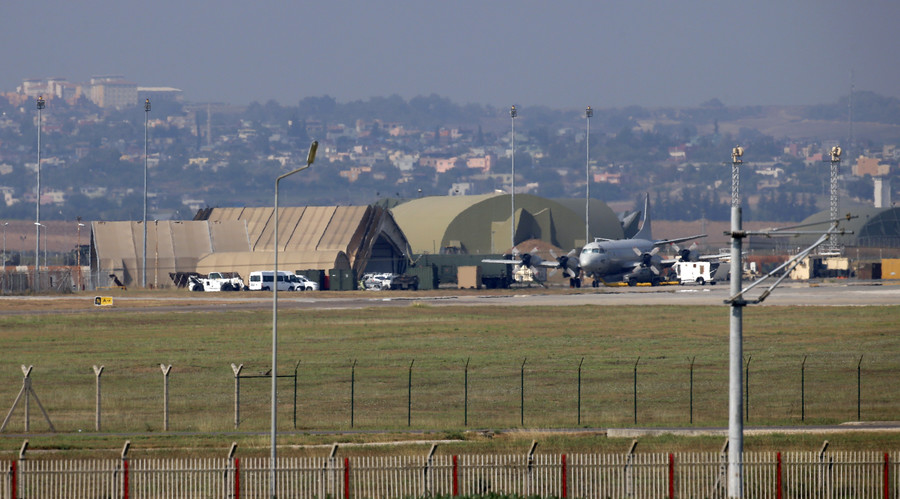 A military aircraft is pictured on the runway at Incirlik Air Base, in the outskirts of the city of Adana, southeastern Turkey. © Stringer