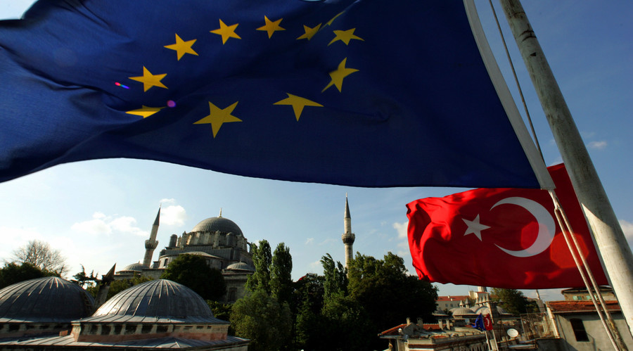 ‘Waiting until October’: Turkey issues ultimatum to EU over visa-free travel
