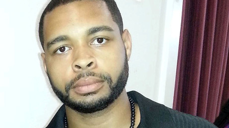 Micah Xavier Johnson, a man suspected by Dallas Police in a shooting attack and who was killed during a manhunt, is seen in an undated photo from his Facebook account. © Reuters
