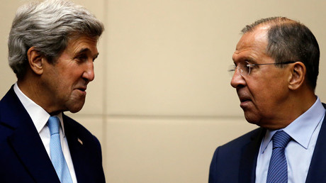 U.S. Secretary of State John Kerry (L) meets Russia's foreign minister Sergey Lavrov © Jorge Silva