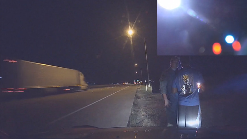 Man pulls over speeding state trooper, lets him off with a warning 