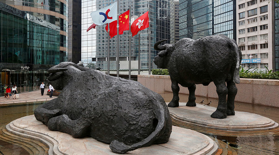 Brexit fears & grim US data push Asian shares to 1-yr high