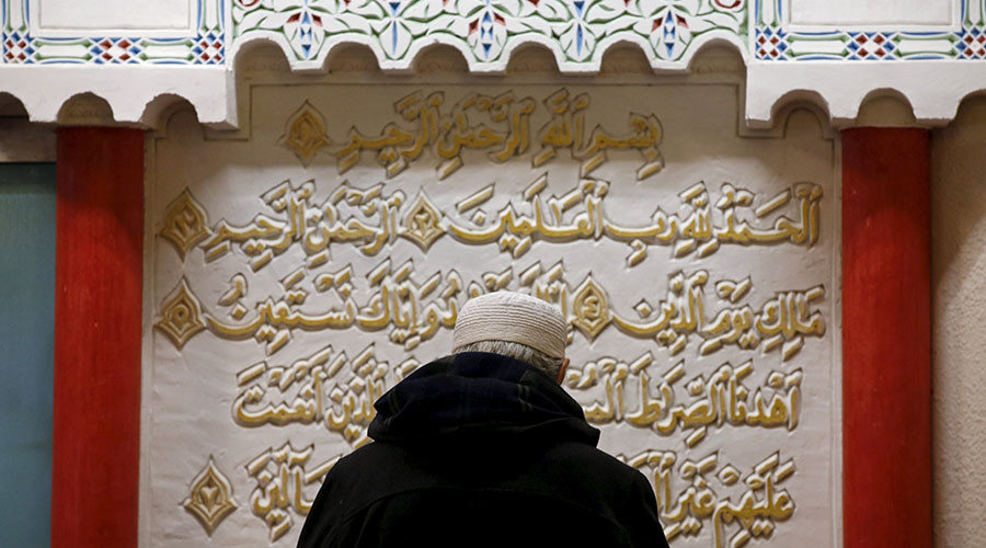'Hard' for France to guarantee freedom of Islam if Muslims don't help country – Valls