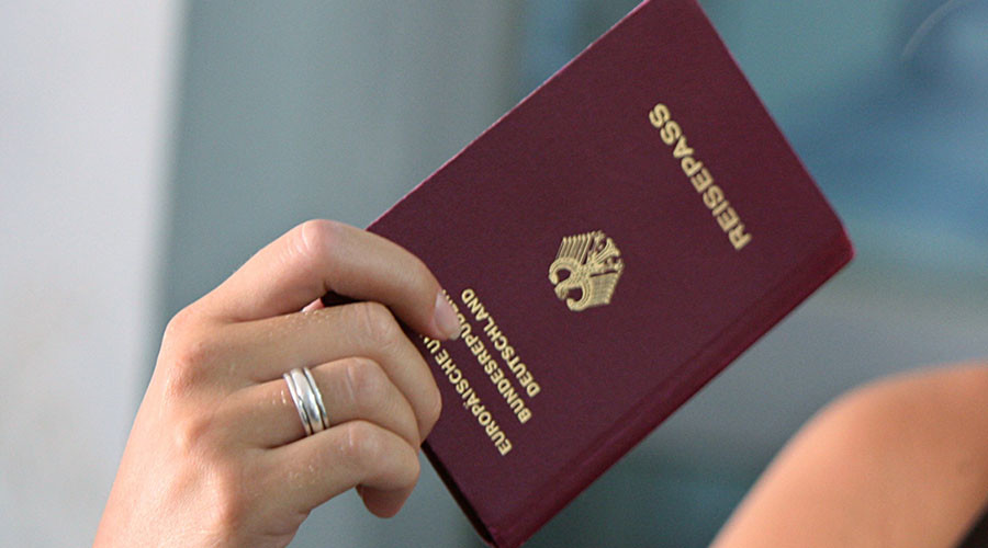 Brits becoming German: Green party suggests fast-track for expats hit by Brexit