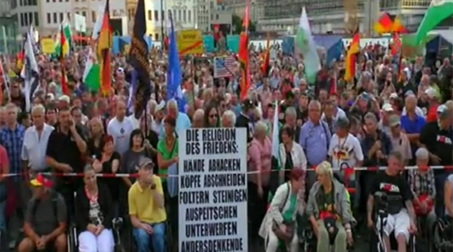 Hundreds join PEGIDA rally in Dresden to protest Berlin’s migrant policy