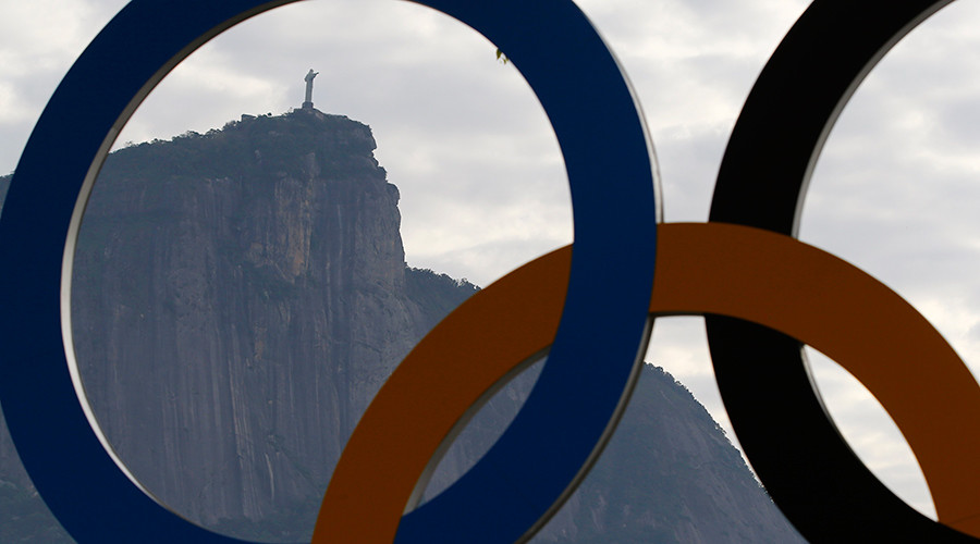 Olympic ‘muscle flex’ & Pokémon Go binges: Rio athlete ‘boredom’ kicks in ahead of Games (VIDEO)