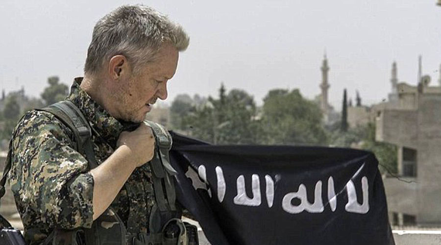 British actor turns his back on Hollywood for a second go at fighting ISIS