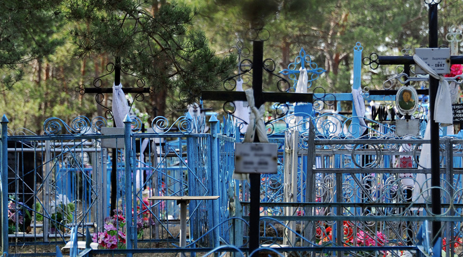 Highway to hell: Bridge built of gravestones shocks Russian village