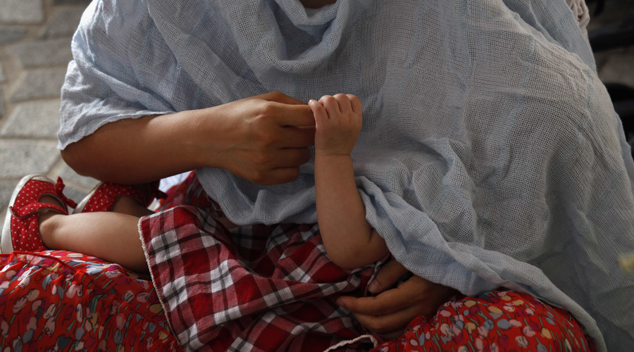 Story of breastfeeding mother accused of ‘squirting’ milk baffles internet
