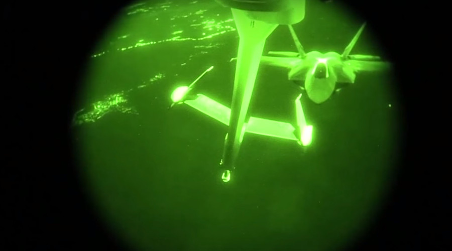 Watch night refueling of F-22 Raptors during anti-ISIS strikes (VIDEO)