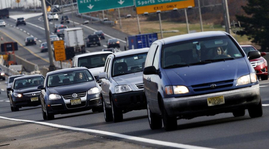 Just drive: New Jersey may outlaw drinking coffee, applying makeup while driving