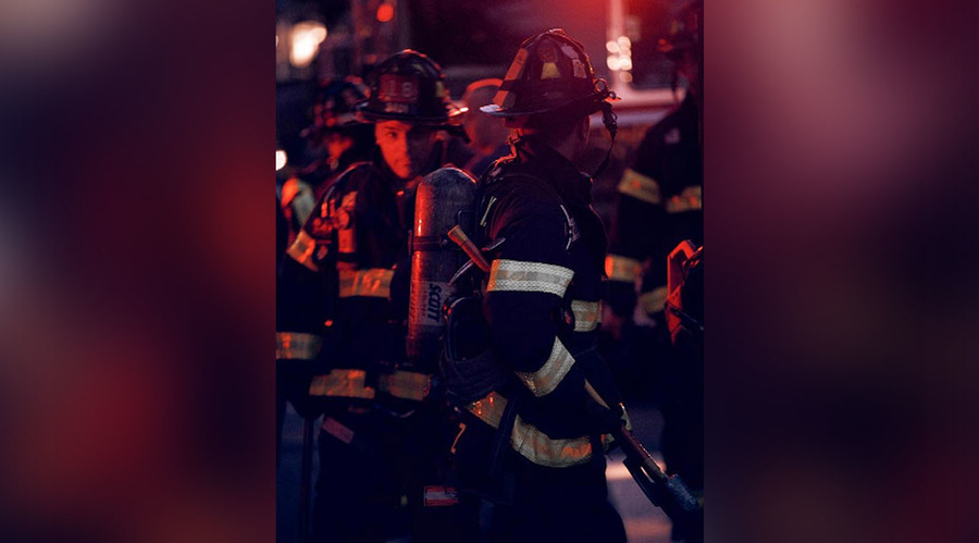 Bowery burning: NYC’s NoLita building catches fire (VIDEO)