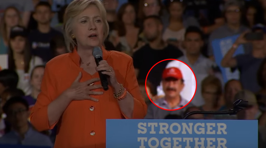 Father of Orlando killer spotted among Clinton supporters calling for gun control