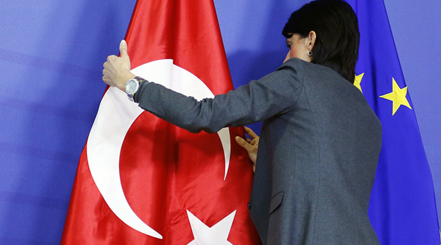 Turkish FM: West failed test following coup attempt, in danger of losing Turkey