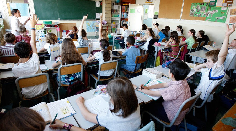 School mock attacks & reporting radicalized youth: French govt rolls out new anti-terror measures