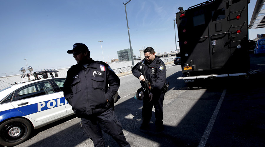 ‘We want cash’: Drug agents seize $209mn in random profiling of 5,200 travelers – report