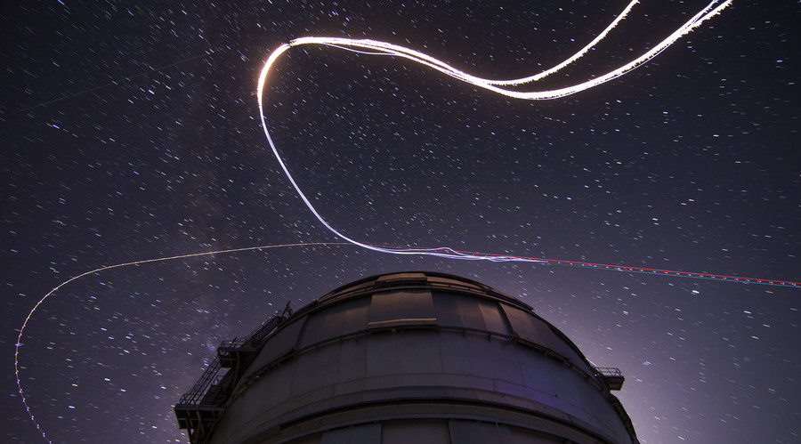 Human ‘meteors’: Skydivers shoot across night sky in Perseids plunge (VIDEO, PHOTOS)