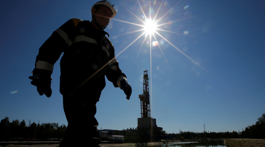 Oil surges on possible talks between Moscow & Riyadh