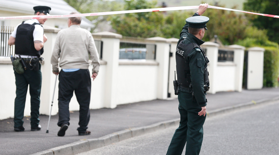 Firearms officers deployed in south London arrest man – police