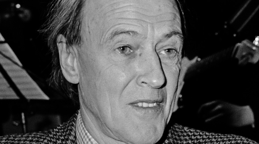 Beer made with yeast from Roald Dahl’s chair & belongings to be served up at ‘Dinner with the Twits’
