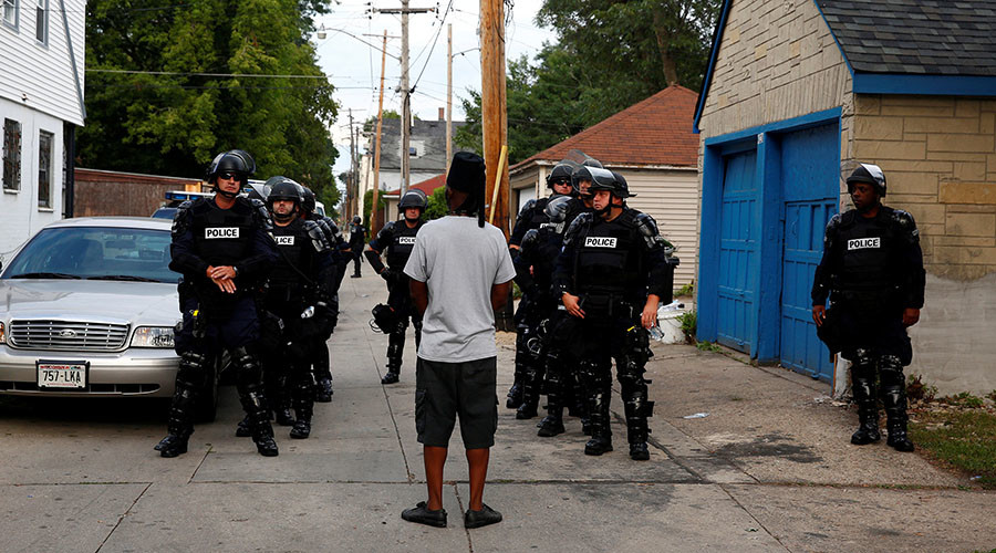 'Beyond property damage’: Milwaukee curfew, calls for restraint bring calmer night (VIDEO)