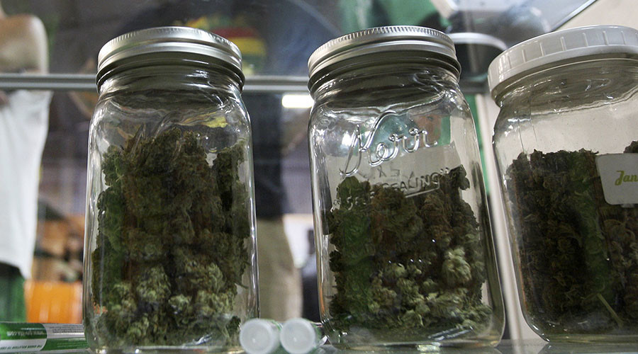 Court bans DOJ from prosecuting medical marijuana users, growers