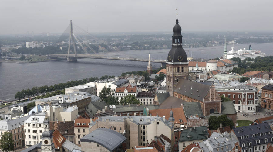 Eastern Europe wants countrymen back as emigrant tide hurts GDP
