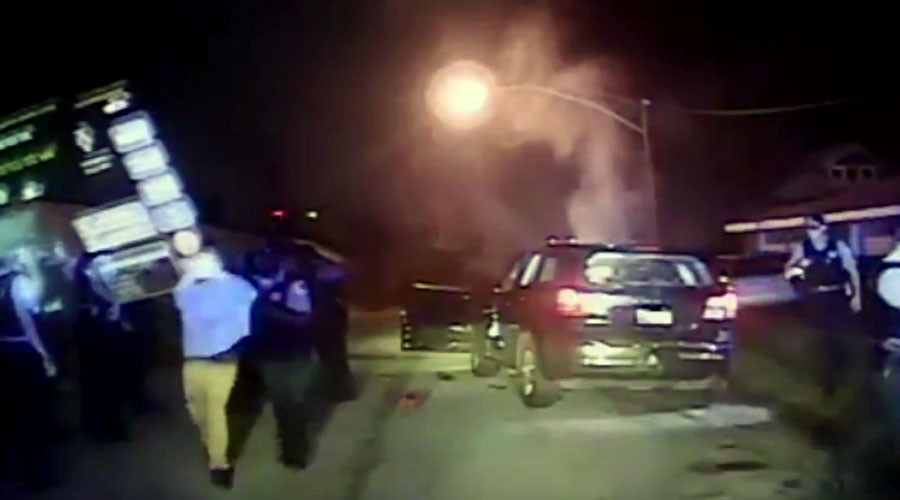 Police cameras capture shoot-out with Chicago carjacker (VIDEO)