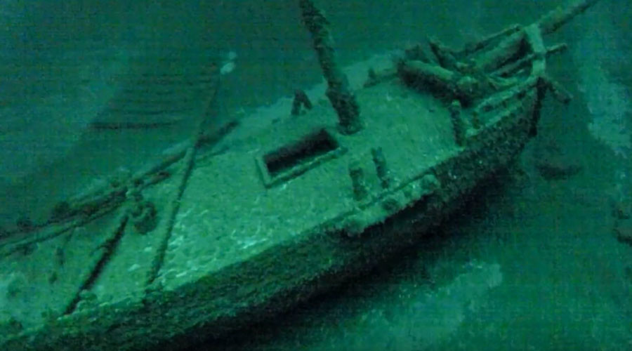 Amazingly intact 18th Century shipwreck discovered on bed of Lake Ontario (VIDEO)