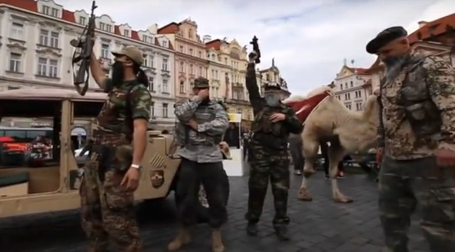 Beards, guns and … a camel: Islamophobic group stages fake ISIS attack in Prague (PHOTOS, VIDEO)