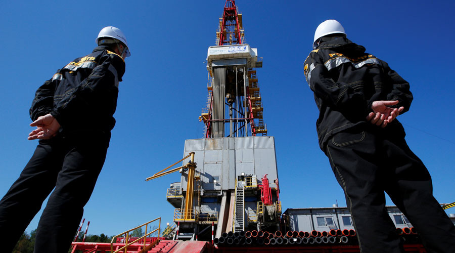 Oil output freeze self-destructive for OPEC – Goldman