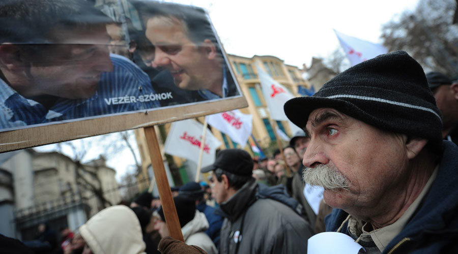 Dozens of Hungarian award recipients return orders to protest ‘racist’ journalist’s receipt of same