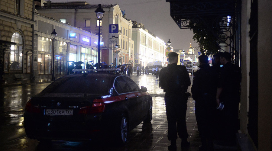 Bankrupt man with ‘explosive device’ surrendered after taking hostages at Moscow bank