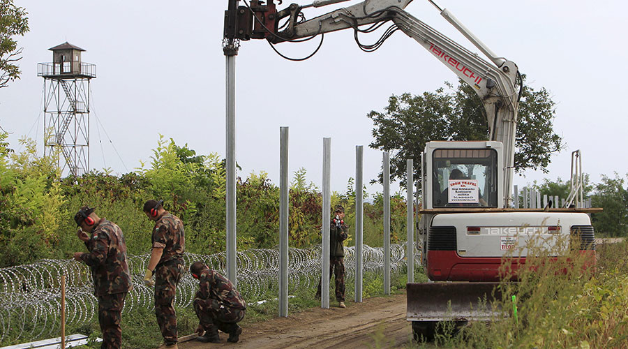 Hungary set to build second fence on Serbian border to stop migrants – Orban