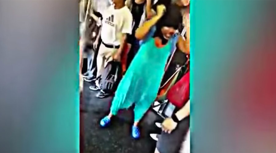 Insectiride: NYC subway car set into panic after agitated woman drops box of crickets, worms