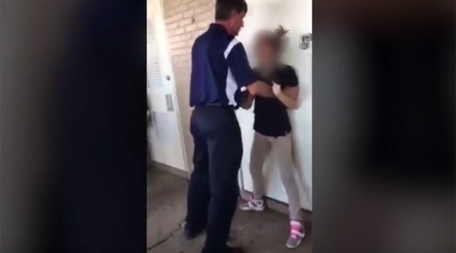Alabama student attacks teacher with stun gun (VIDEO)