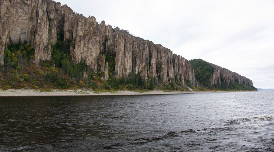 Ship with over 100 on board evacuated in Siberian river