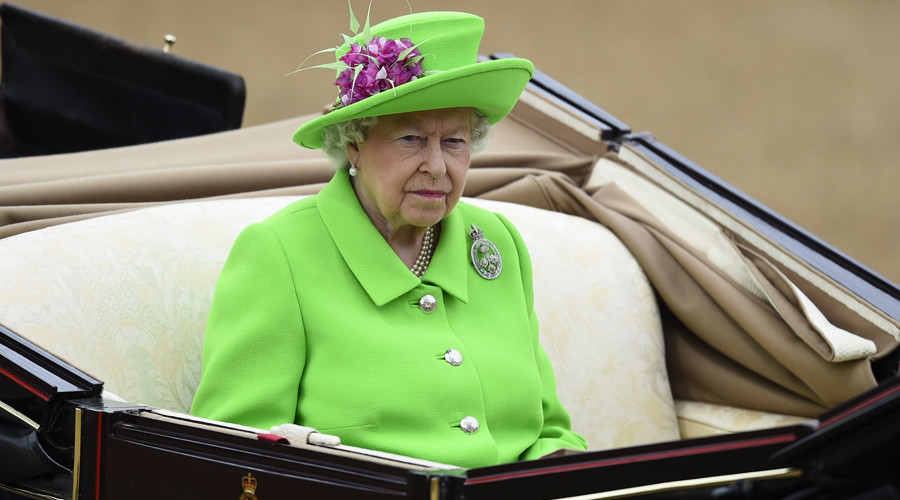 Royal rip-off: Cleaning job for Queen Elizabeth pays less than London Living Wage