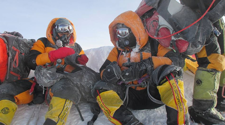 Faked Everest photo earns 2 Indian cops 10-year climbing ban in Nepal