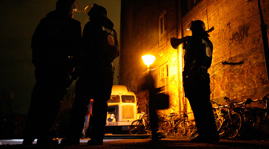 Suspected shooter of 2 officers & civilian in Copenhagen detained - police