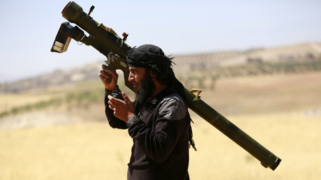 An Islamist Syrian rebel group Jabhat al-Nusra fighter. © Hamid Khatib