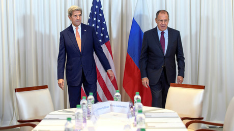 U.S. Secretary of State John Kerry (L) and Russian Foreign Minister Sergei Lavrov in Geneva, Switzerland August 26, 2016. © Martial Trezzini