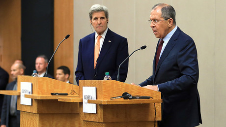 U.S. Secretary of State John Kerry (L) and Russian Foreign Minister Sergei Lavrov attend a news conference after a meeting on Syria in Geneva, Switzerland, August 26, 2016 © Pierre Albouy