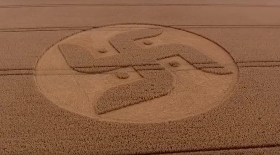 'Swastika crop circle' appears in British countryside (VIDEO)